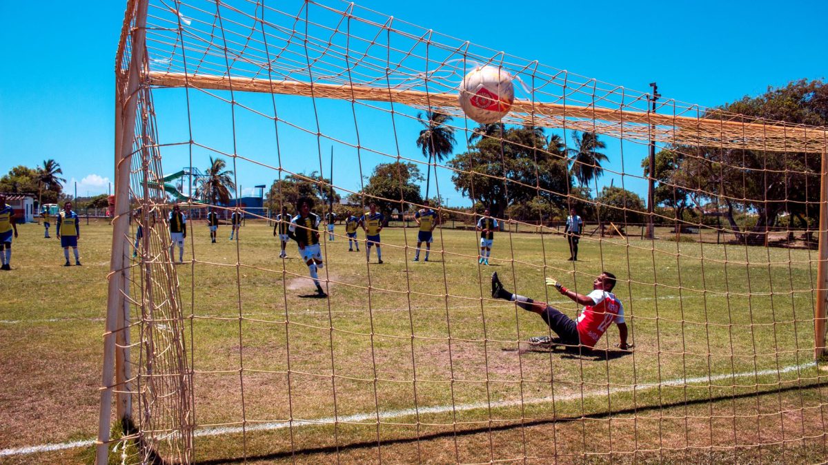 Football Australia backs Tony Popovic despite World Cup exit controversy